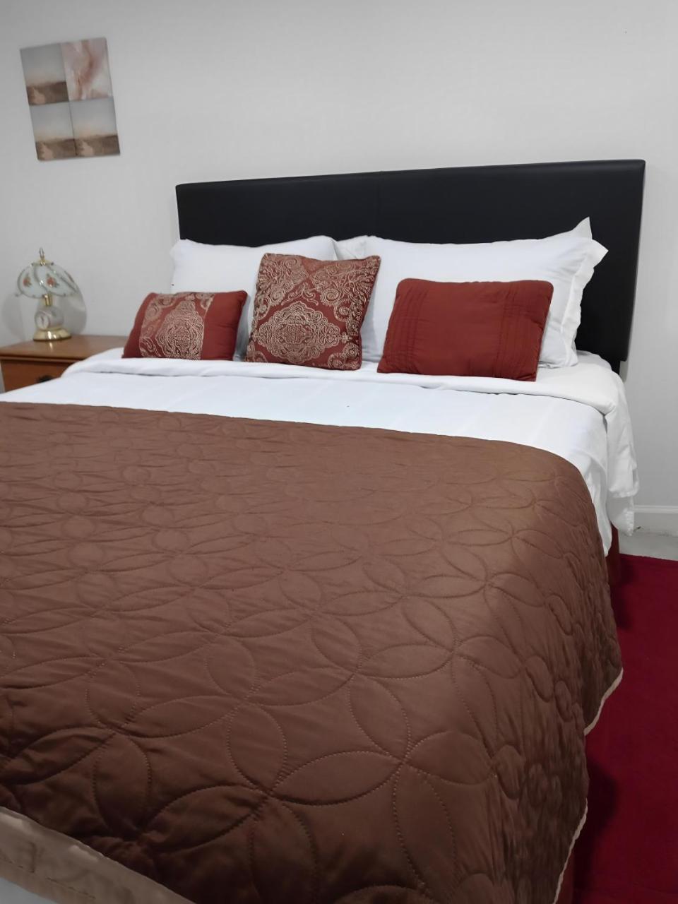 דירות אירבינגטון "Cozy Basement Retreat Just 40 Minutes To Nyc!" מראה חיצוני תמונה